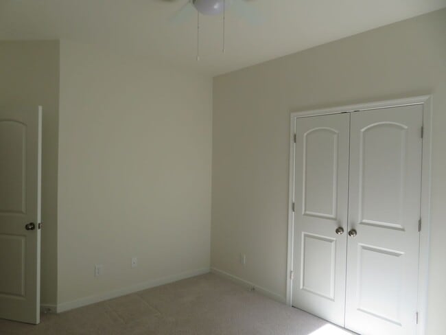 Building Photo - Dinwiddie County