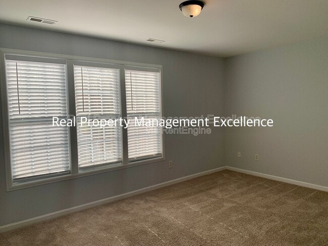 Building Photo - 110 Caribbean CT'