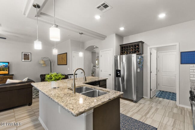 Building Photo - 14912 Louis Baudoin