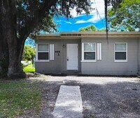 Building Photo - 602 Texas Ct