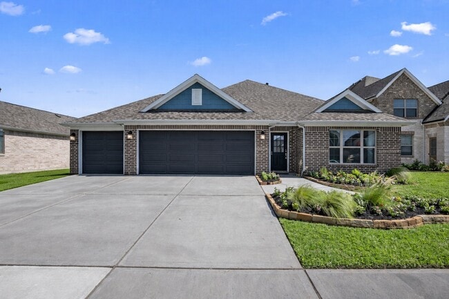 Building Photo - 21110 Bella Coral Dr