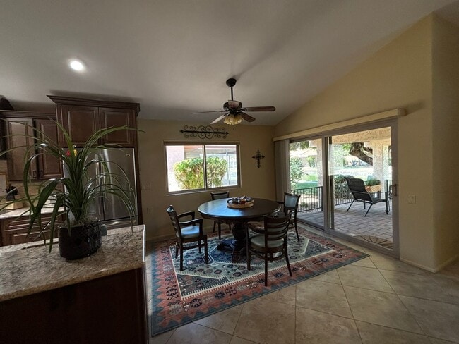 Building Photo - 421 Leisure World