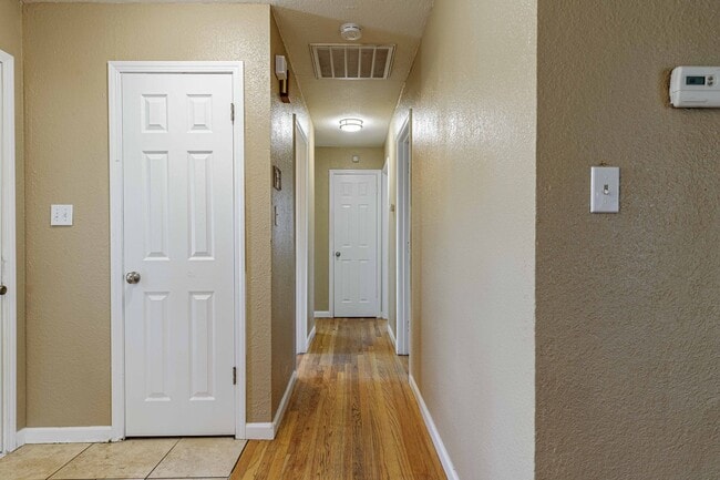 Building Photo - 3 bed 2 bath home for RENT in Stockton