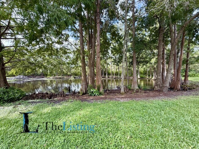 Building Photo - 8724 Mallard Reserve Dr