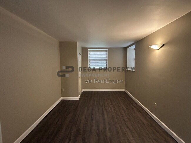 Building Photo - 17 N Taylor Ave