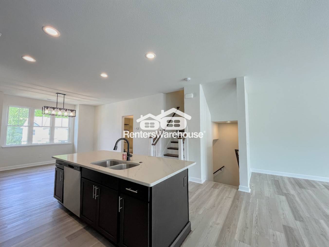 Building Photo - 1005 Opal St