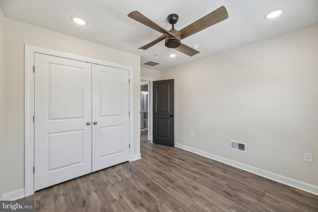 Building Photo - 7202 Mountaineer Dr