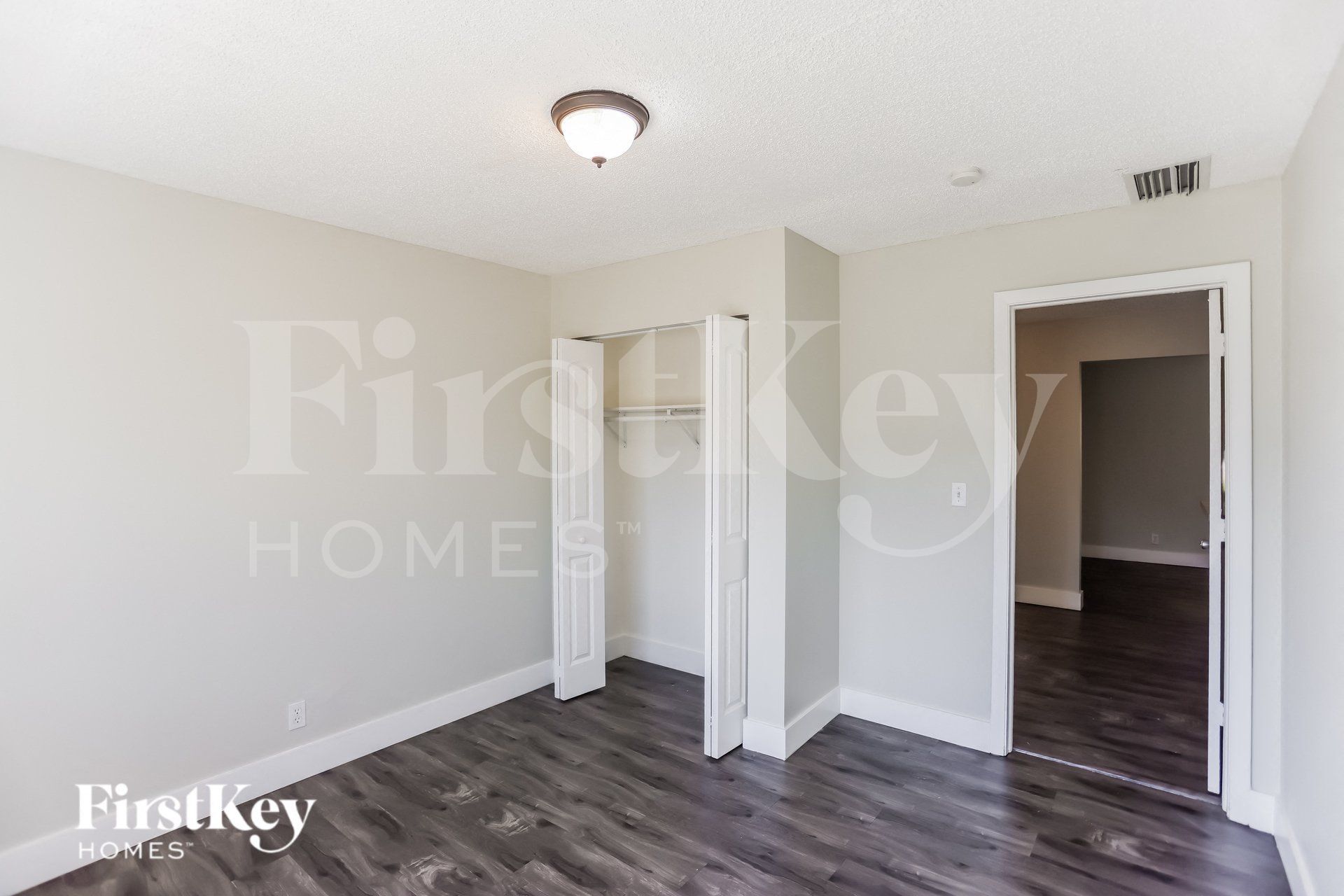 Building Photo - 7801 SW 6th Ct