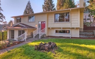 Building Photo - 8015 172nd Ave NE