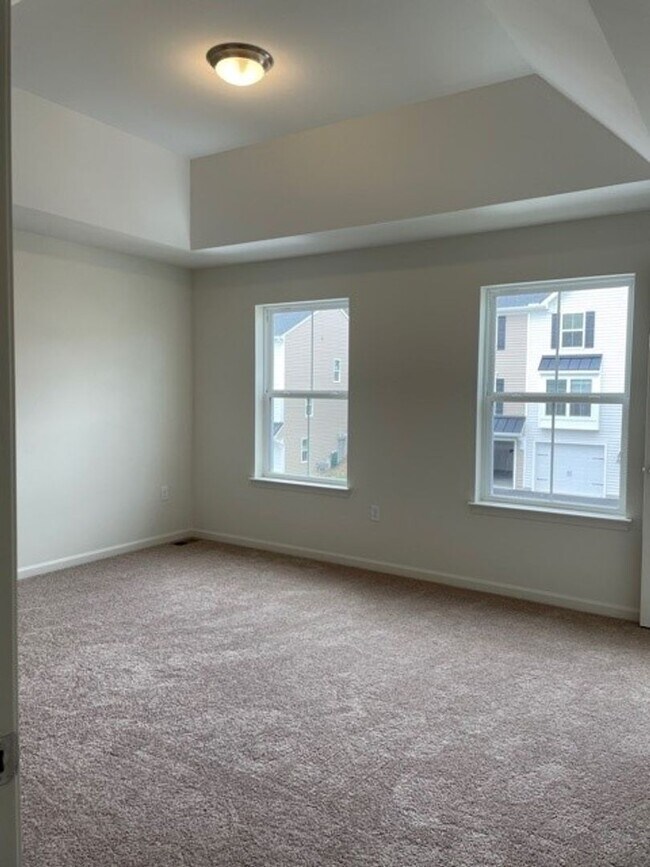 Building Photo - 8124 Kelly Dr