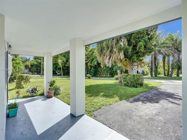 Building Photo - 17791 NE 13th Ave