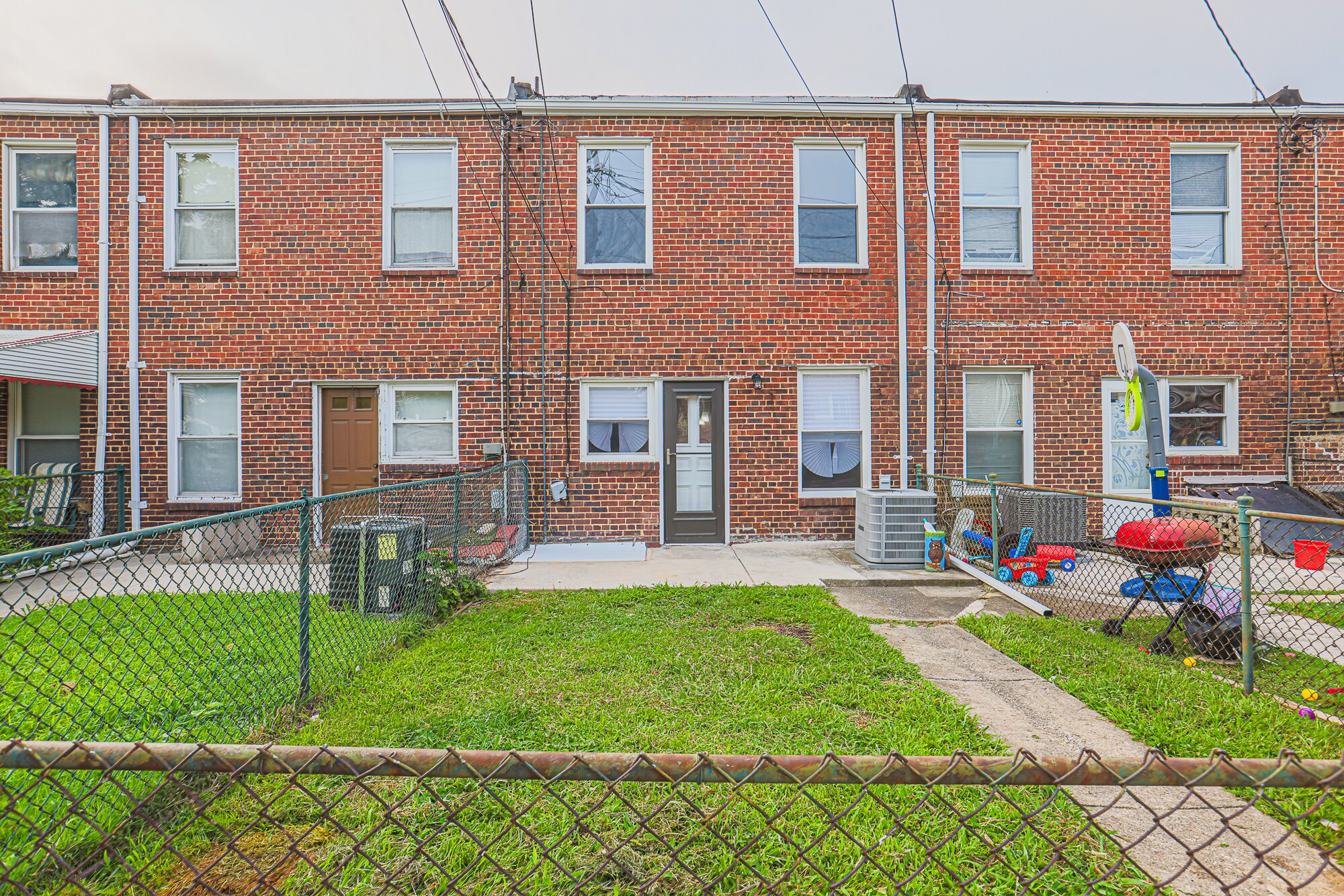 Building Photo - 130 Reedbird Ave