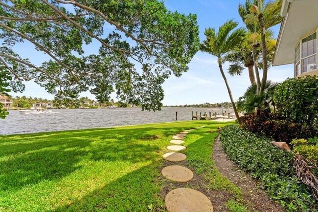 Building Photo - 478 Tequesta Dr