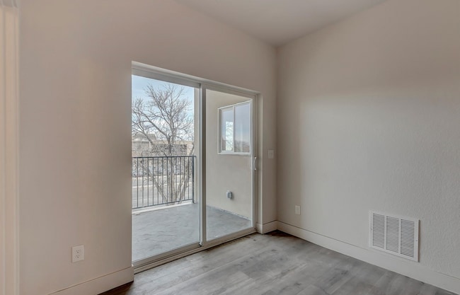 Building Photo - 14936 E Hampden Ave