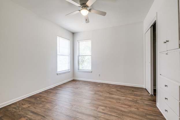 Building Photo - 600 Antler Dr