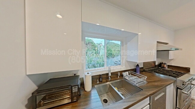 Building Photo - 5339 Berkeley Rd