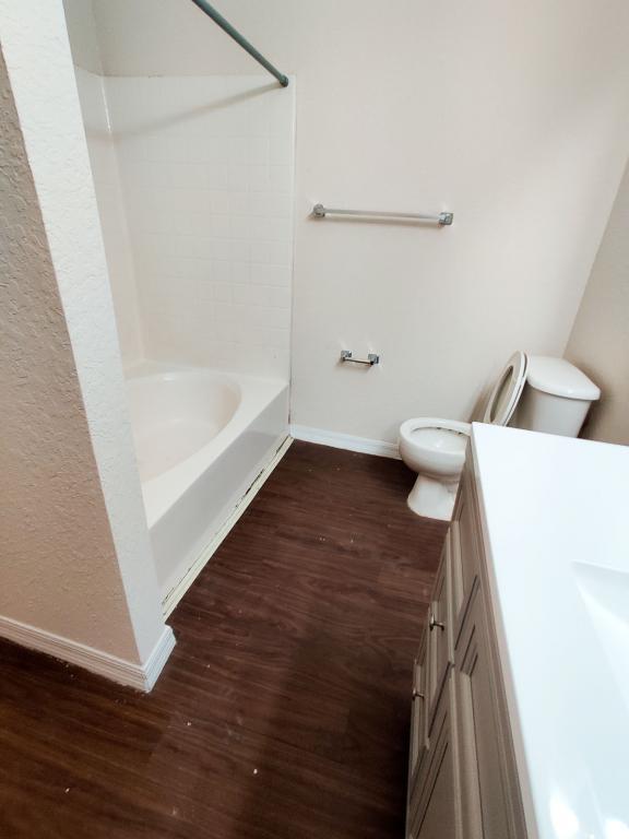 Building Photo - 858 Grand Regency Pointe