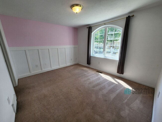Building Photo - Spacious 4-Bedroom Home in Spokane Valley with Finished Basement & Fenced Yard