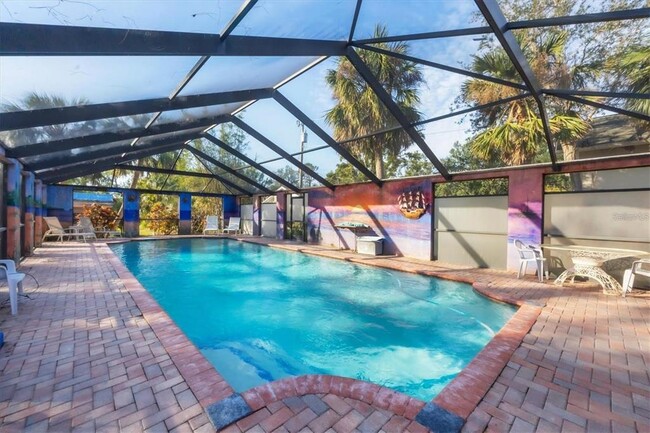 Building Photo - 690 Percheron Cir