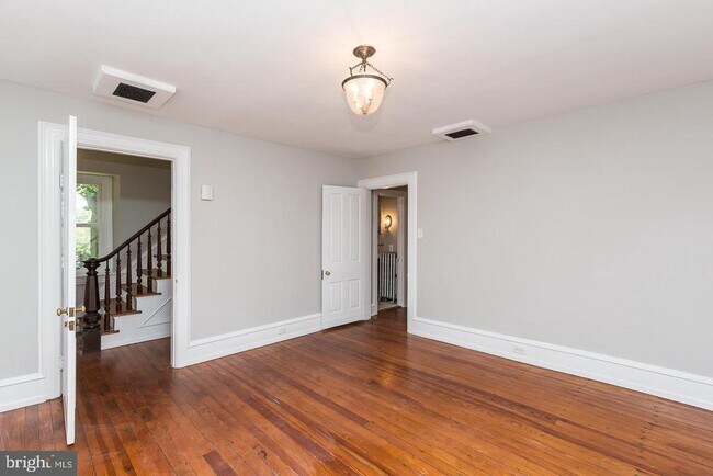 Building Photo - 337 Righters Mill Rd