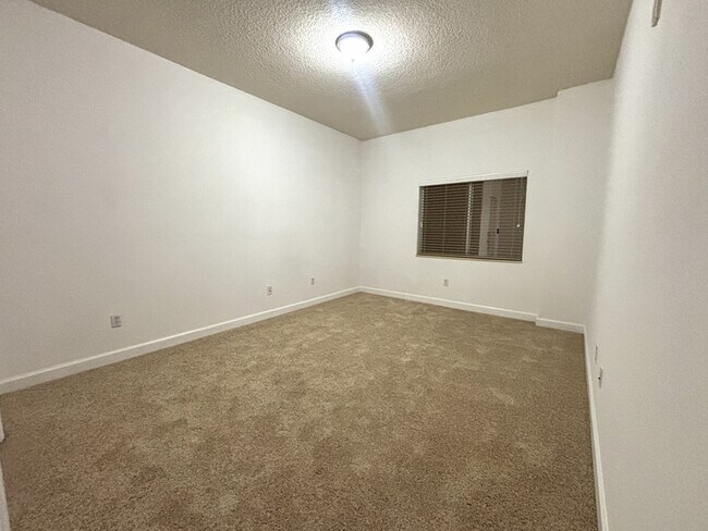 Building Photo - 6336 Buford St
