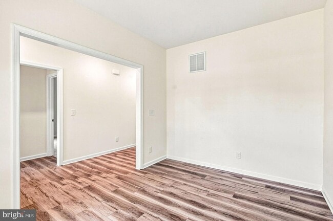 Building Photo - 34121 Juniper Dr
