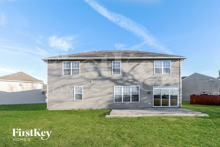 Building Photo - 8266 Shute Cir