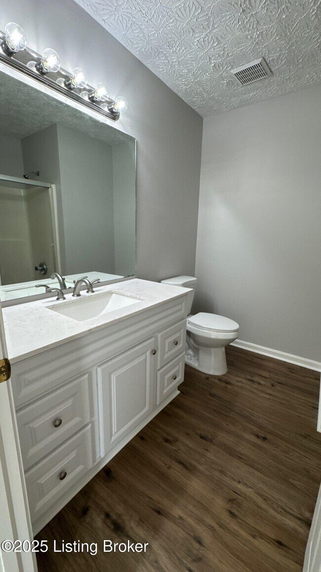 Building Photo - 3905 Handley Ave