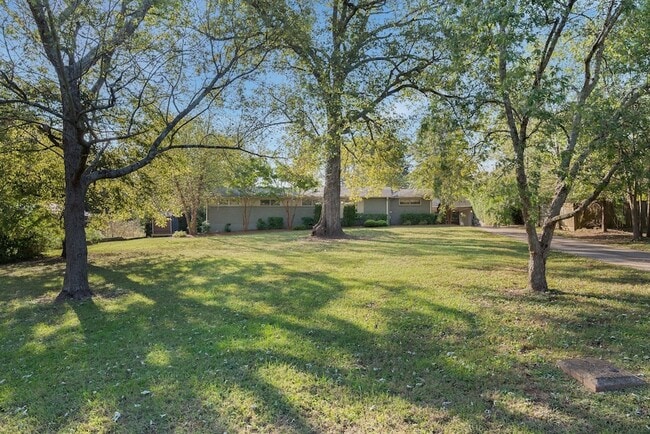 Building Photo - 584 Joyce Ln