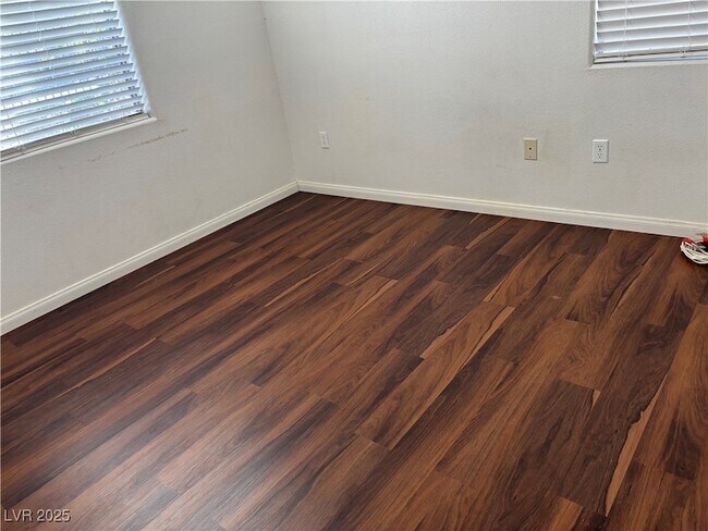 Building Photo - 8000 W Badura Ave