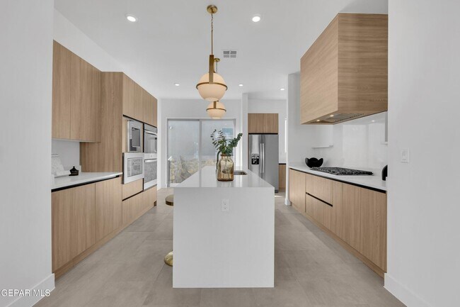 Building Photo - 12741 Persistence Ave