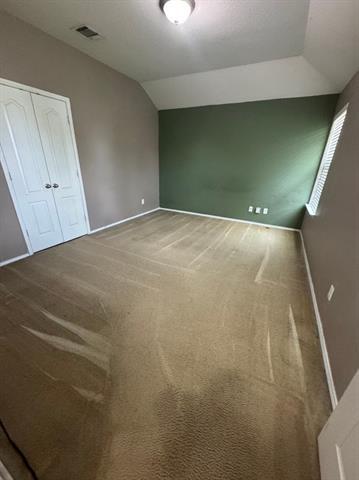 Building Photo - 10317 Manhassett Dr