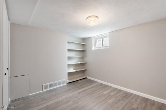 Building Photo - 1707 Wexford Ave