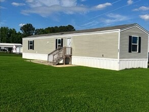 Building Photo - 306 Hovie Ct