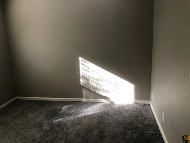 Building Photo - Cute 1 bedroom apartment in a great neighborhood!