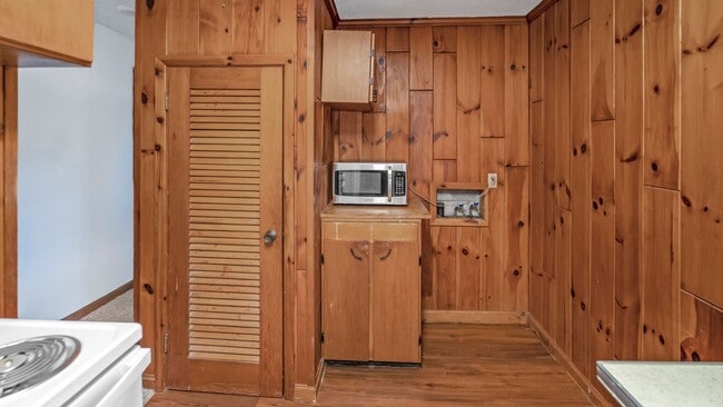 Building Photo - Cozy 3-Bedroom Home with Corner Lot in Rincon