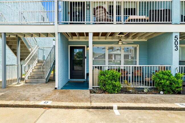 Building Photo - 503 Granada Cir
