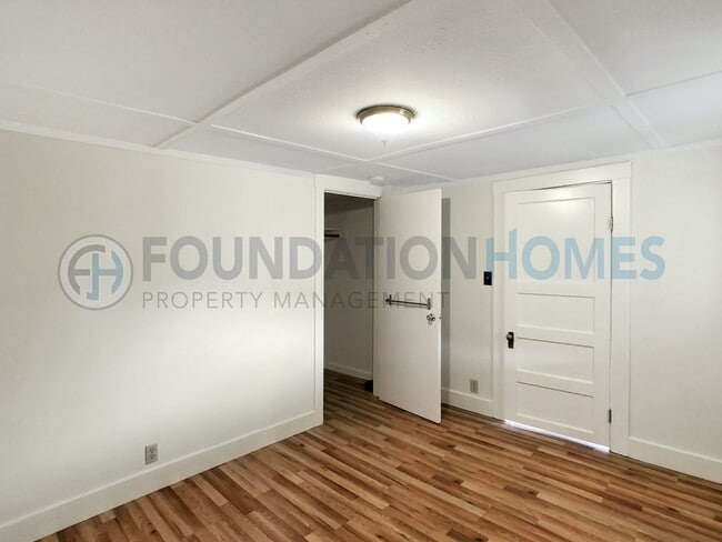 Building Photo - 428 Napa St