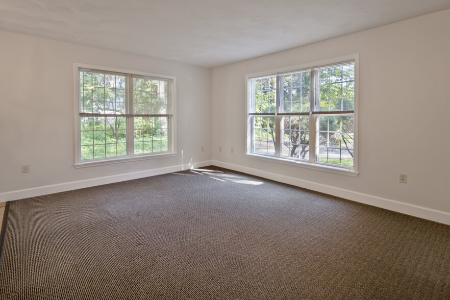 Living Room-2 - 820 Hanshaw Rd