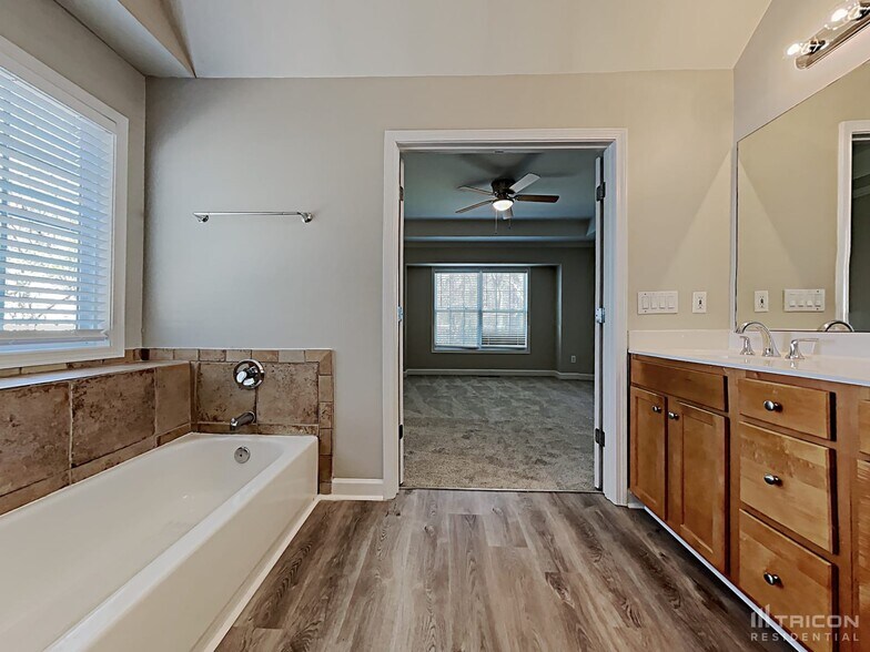 Building Photo - 115 Michael Ct