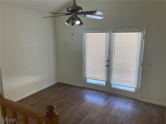 Building Photo - 967 Derringer Ln