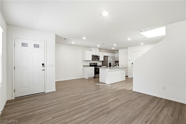 Building Photo - 6913 Stafford Hl St