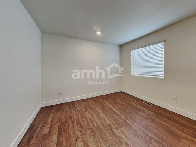 Building Photo - 7688 Mardale Ln