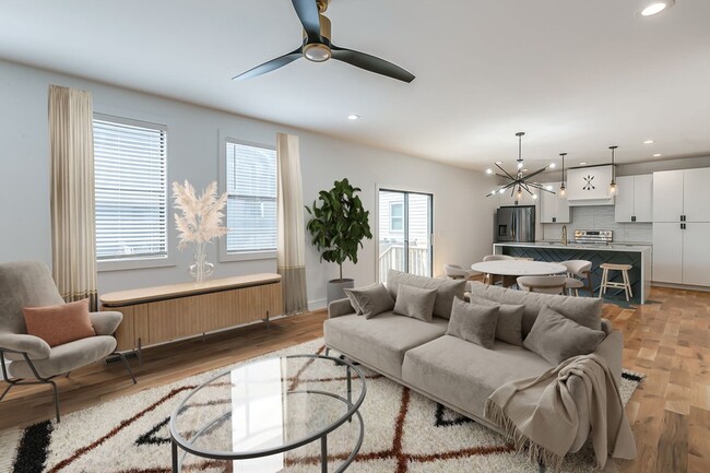 Building Photo - 1710 Nassau St