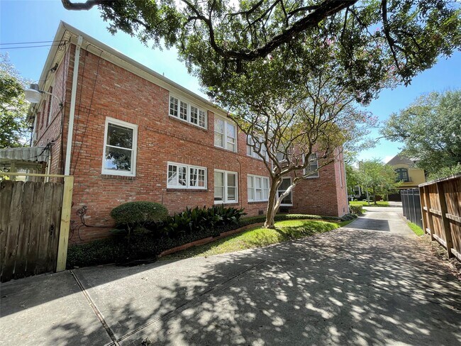 Building Photo - 2102 Milford St
