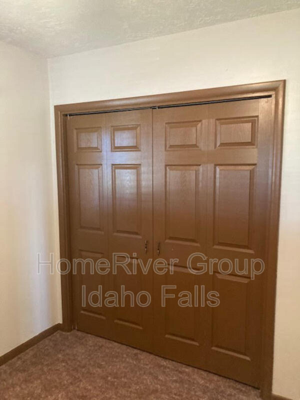 Building Photo - 510 N 15 W