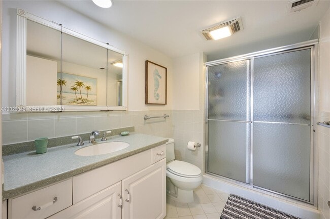 Building Photo - 2200 S Ocean Ln