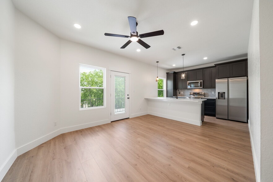 Open Concept Layout - 247 Princeton Ave
