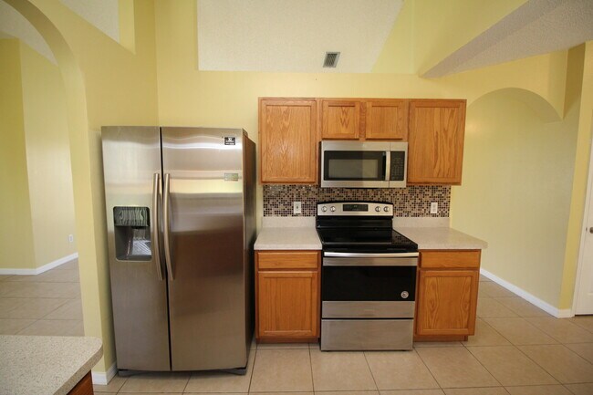 Building Photo - 709 Rostock Cir NW
