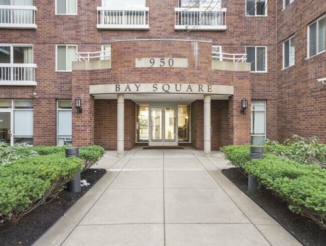 Primary Photo - 950 Massachusetts Ave